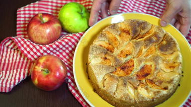 有机苹果苹果馅饼苹果馅饼金地壳苹果蛋糕板